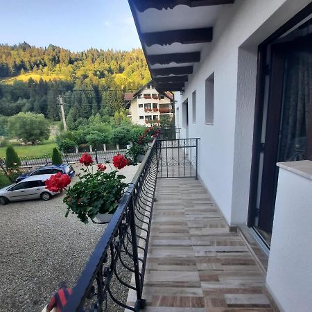Casa Dana Olteanu Moeciu De Sus Exterior foto